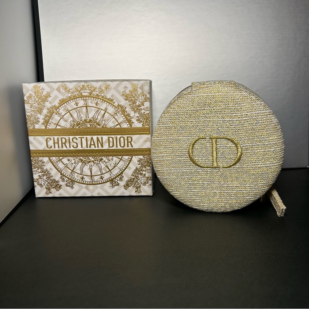 Dior Cosmetics Box - Picture 2 of 9